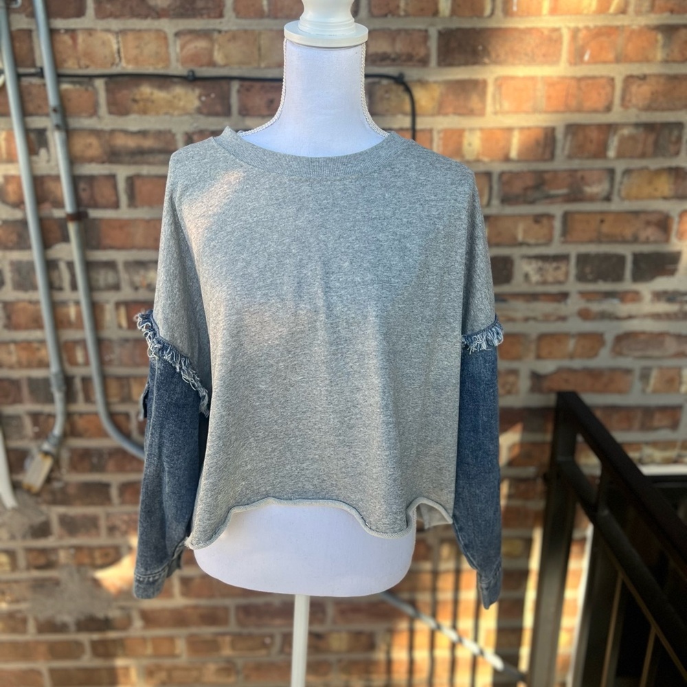 Grey/blue jean long sleeves sweater size small